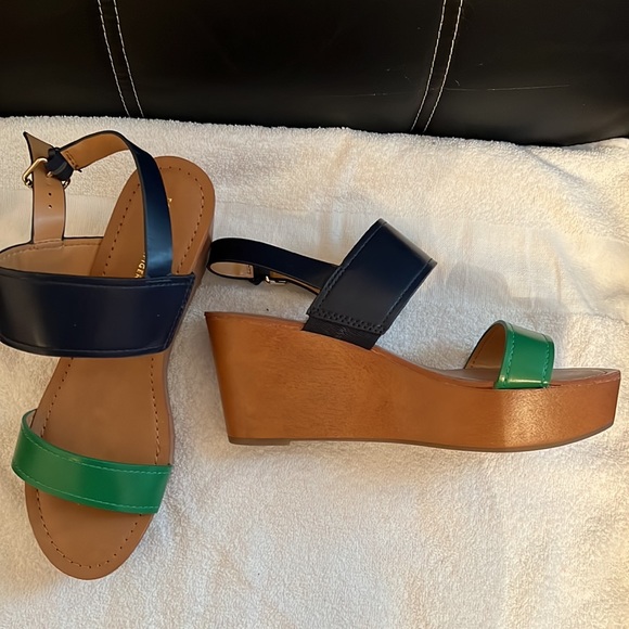 Stylist Sandals - Picture 4 of 4